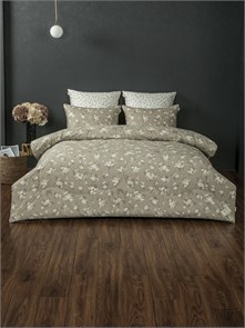 {{photo.Alt || photo.Description || 'Набор с одеялом Шарлота евро'}}