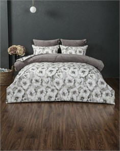 {{photo.Alt || photo.Description || 'Комплект с одеялом Маквин евро'}}