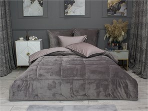 {{photo.Alt || photo.Description || 'Набор с одеялом Шеффилд Премиум евро'}}